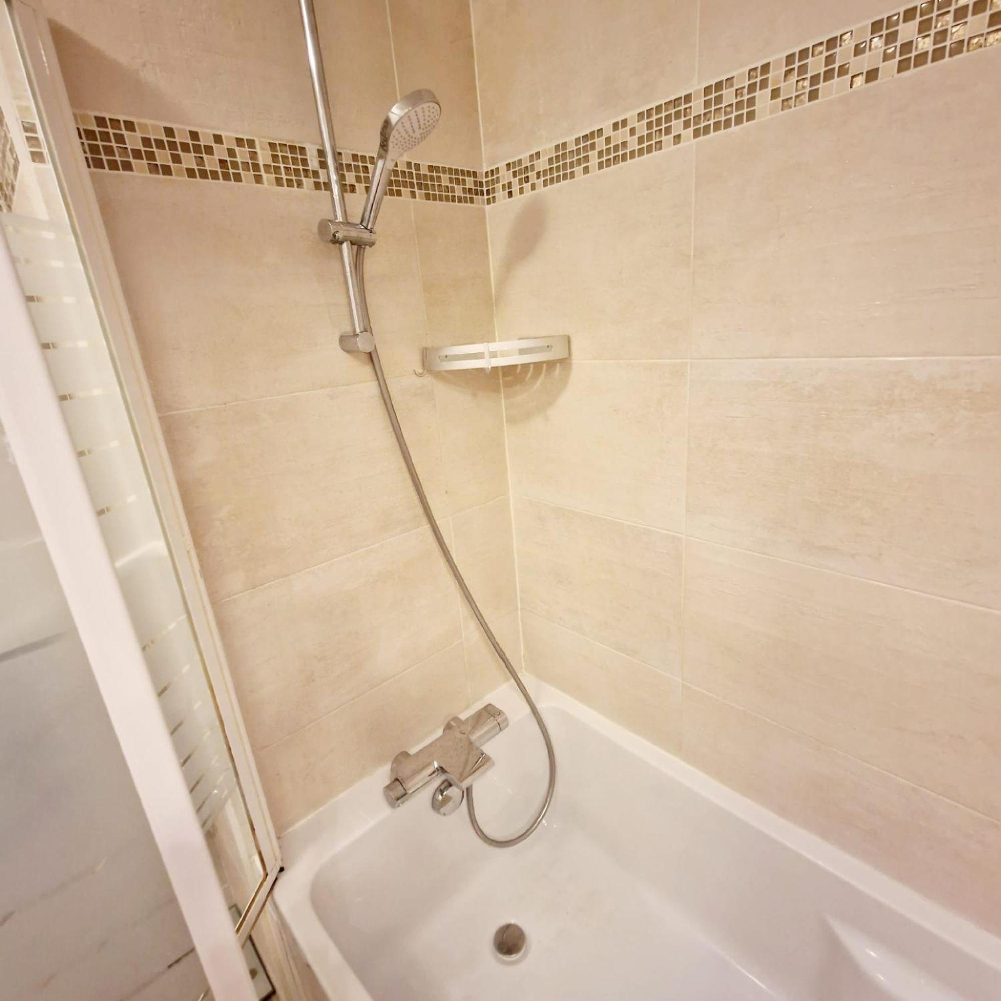 Modern And Confortable Apartment Close To Paris Bois-Colombes Buitenkant foto